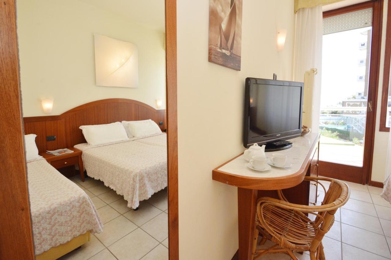 Hotel Bellevue Beach - Sul Mare Морской Милан Экстерьер фото